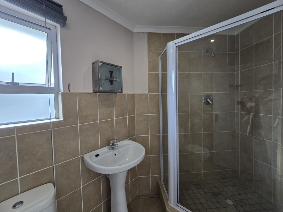 To Let 2 Bedroom Property for Rent in Gordons Bay Central Western Cape